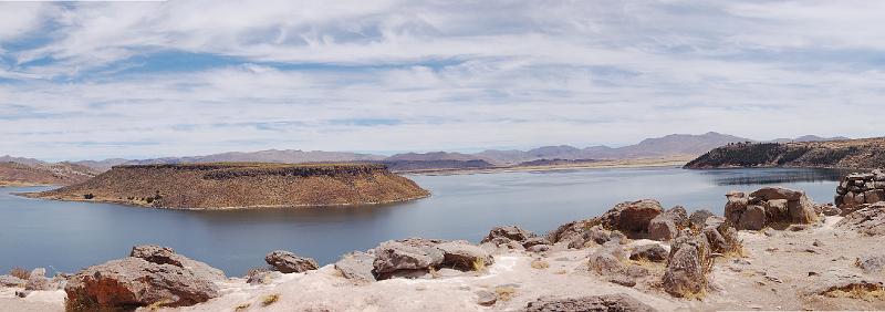 DSC_6519_P.JPG - Une île sur le même lac.